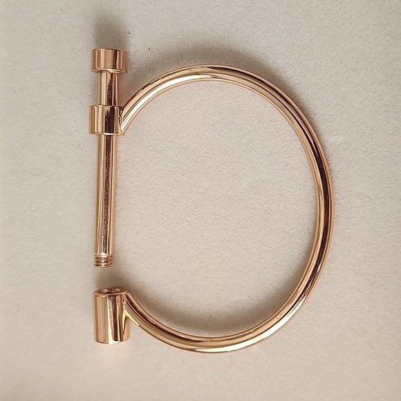 Rose Gold Stainless Steel Screw Bar Cuff Horseshoe Bracelet Unisex - Picture 4 of 6